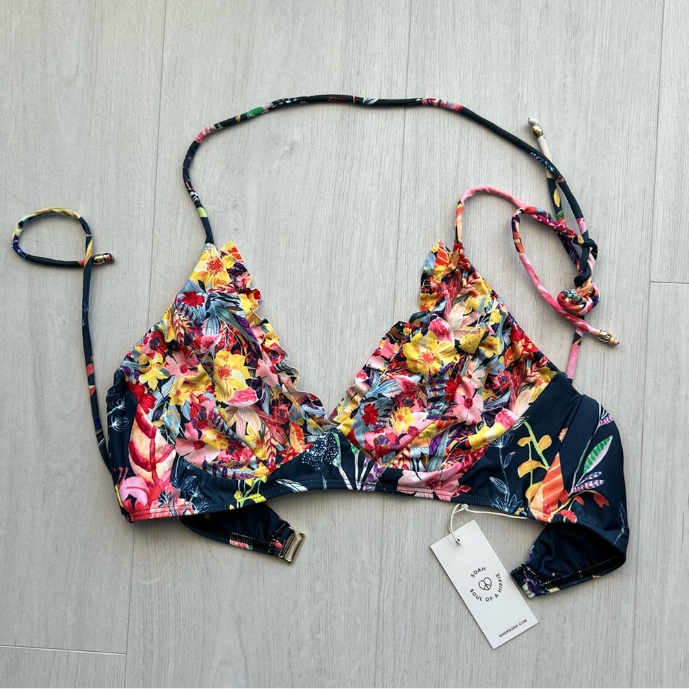 New SOAH Soul of a Hippie bikini swimsuit top floral print sz L